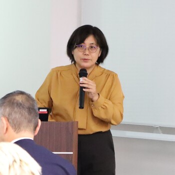 講演